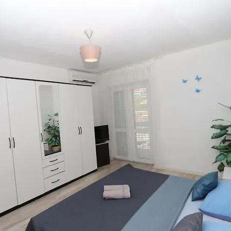 Ksenija Apartment