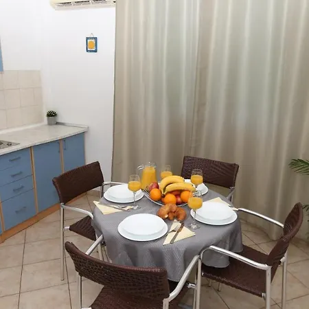 Ksenija Apartment Makarska